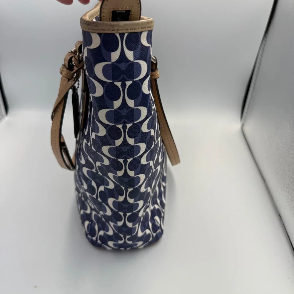 Coach city tote
